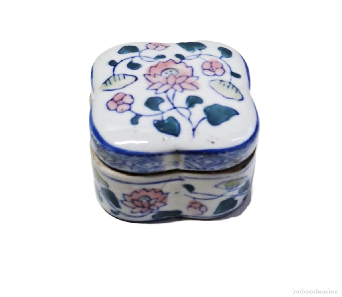 Vintage: Pastillero vintage de porcelana china con tapa
