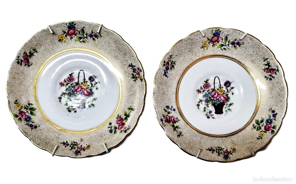 Vintage: 2 platos coleccionables Thun China Products de 14 cm de di&aacute;metro.