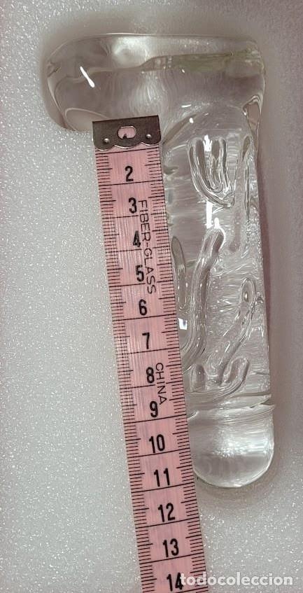 Vintage: Pisapapeles de Vidrio Macizo Transparente Forma de Bota