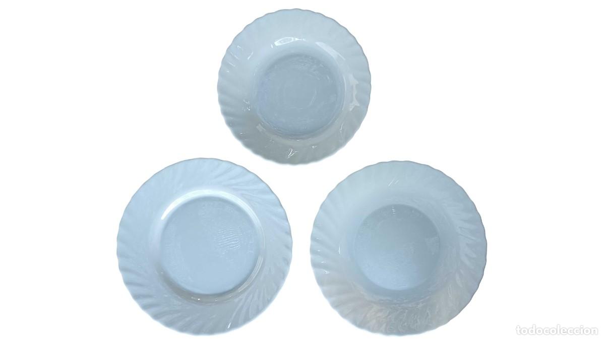 Vintage: LOTE DE 3 PLATOS LUMINARC TRIANON - A&Ntilde;OS 60/70