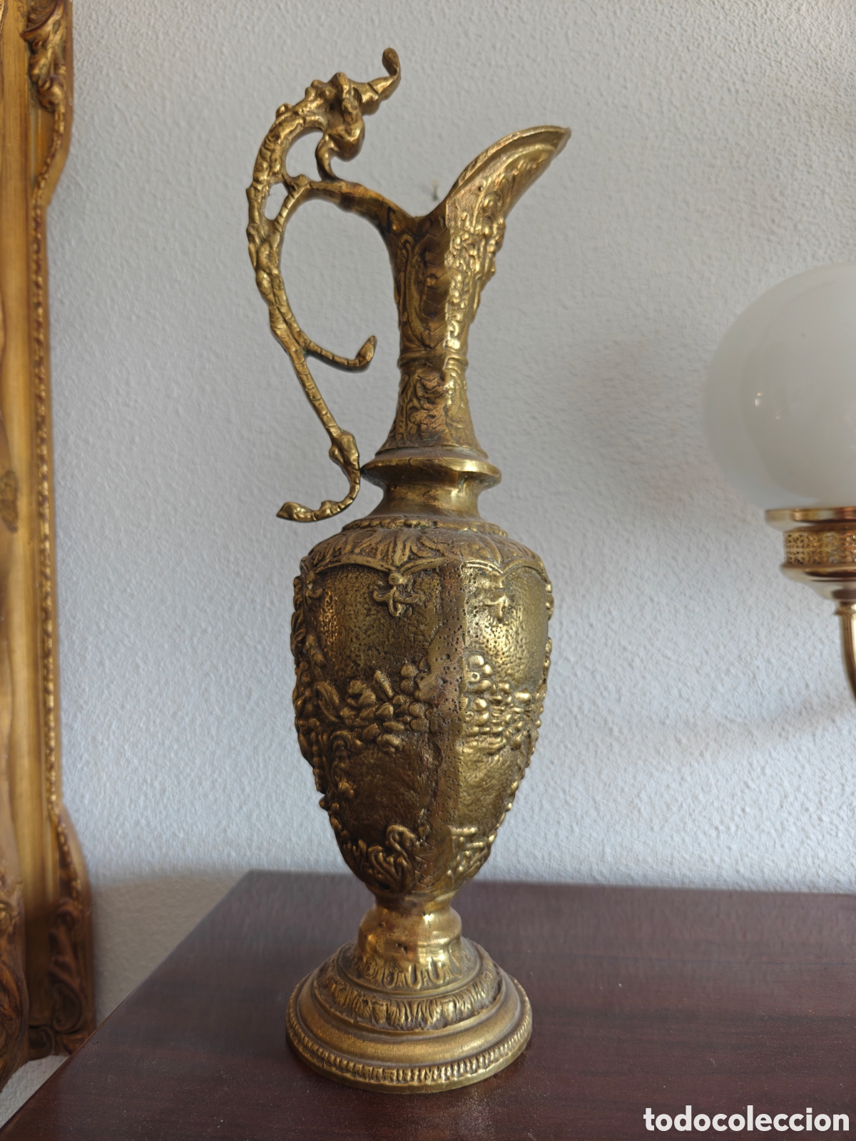 Vintage: Jarr&oacute;n de lat&oacute;n decorativo vintage