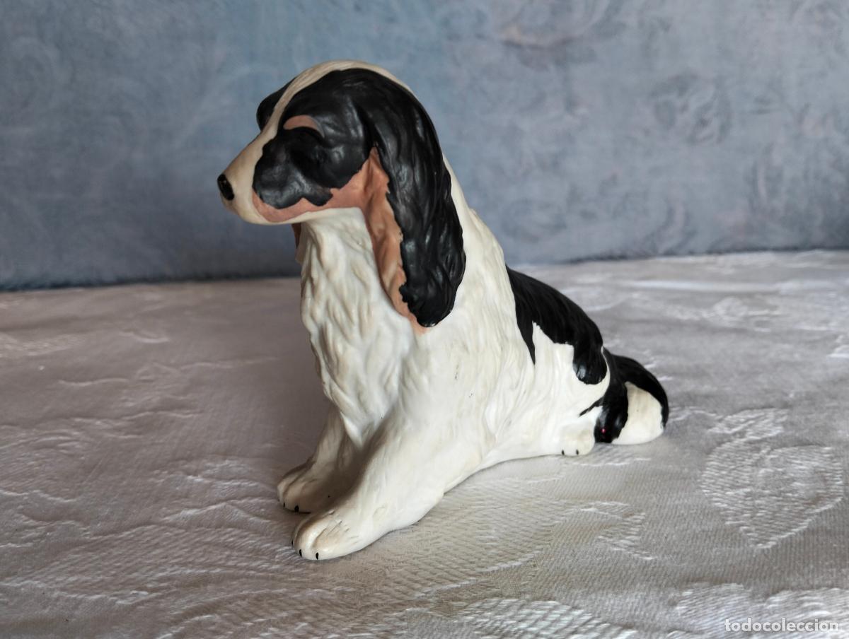Vintage: Figura escultura de perro perrito cocker spaniel decorativa peque&ntilde;a de porcelana biscuit a&ntilde;os 70