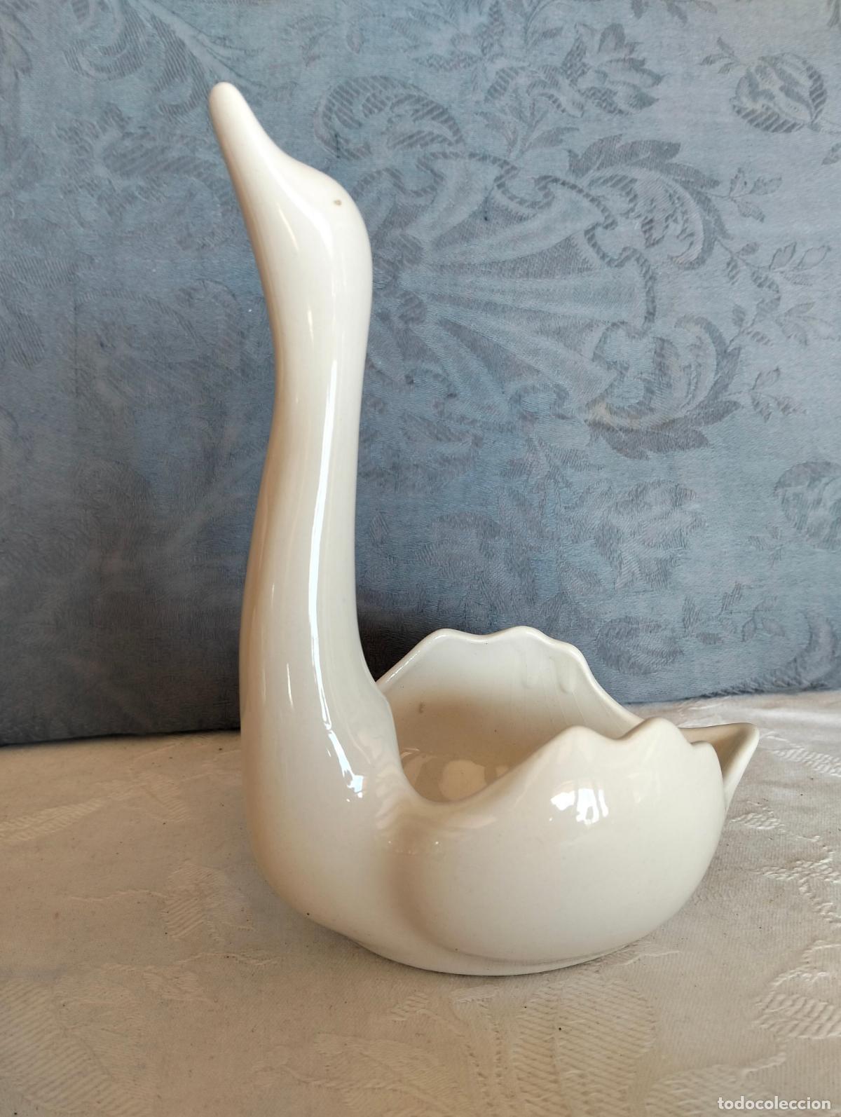 Vintage: Figura decorativa de porcelana vintage animal cisne pato blanca recipiente a&ntilde;os 70