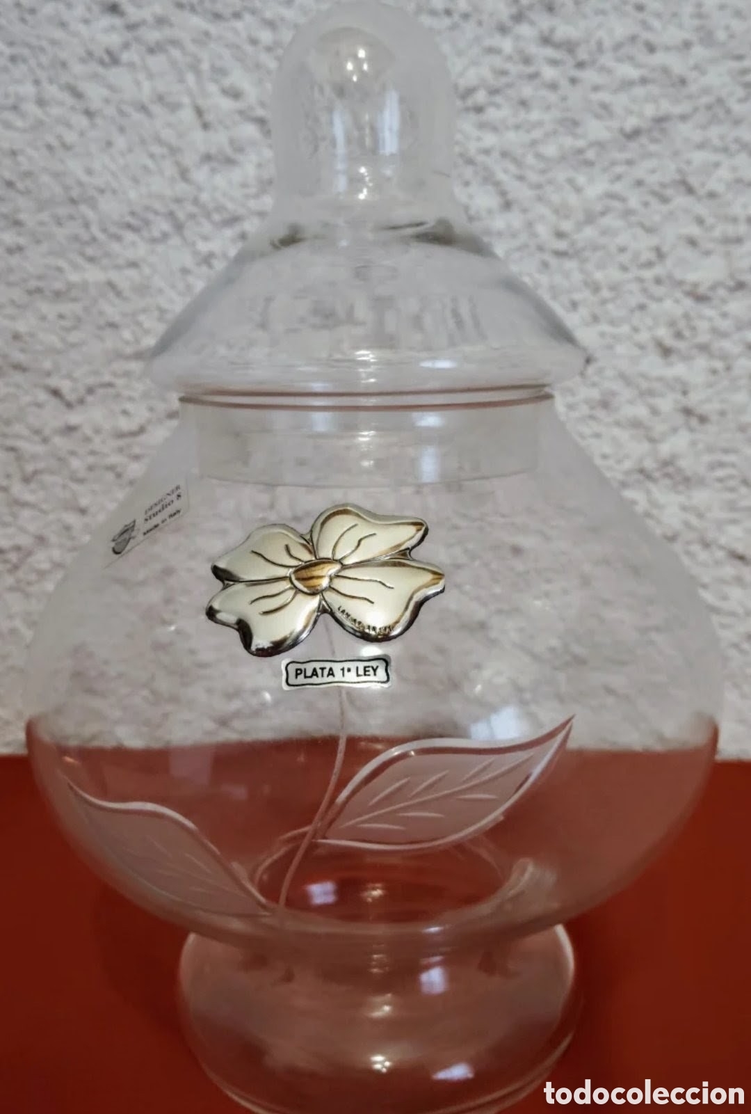 Vintage: Bombonera de cristal con adorno de plata de Ley. Fabricada en Italia.