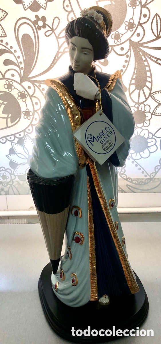 Vintage: Figura Porcelana Marco Giner Valencia / Geisha con Sombrilla. Con peana y certificado
