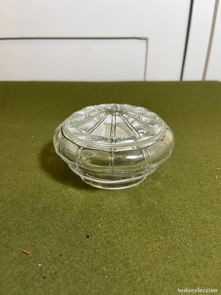 Vintage: Tap&oacute;n antiguo de cristal prensado para tarro de botica, bombonera o recipiente de vidrio &ndash; Repuesto