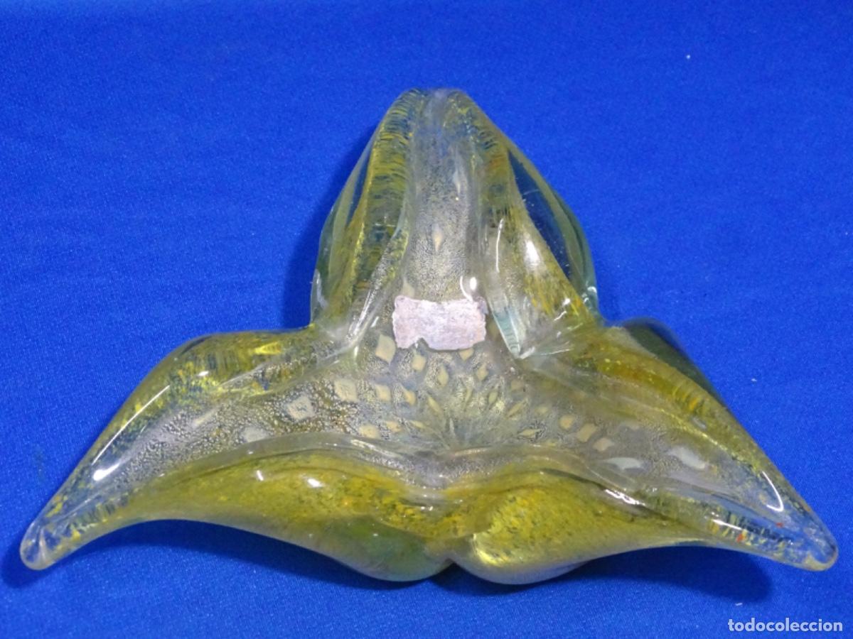 Vintage: CENTRO EN CRISTAL DE MURANO CON SELLO ILEGIBLE. 20x20x6 CM.