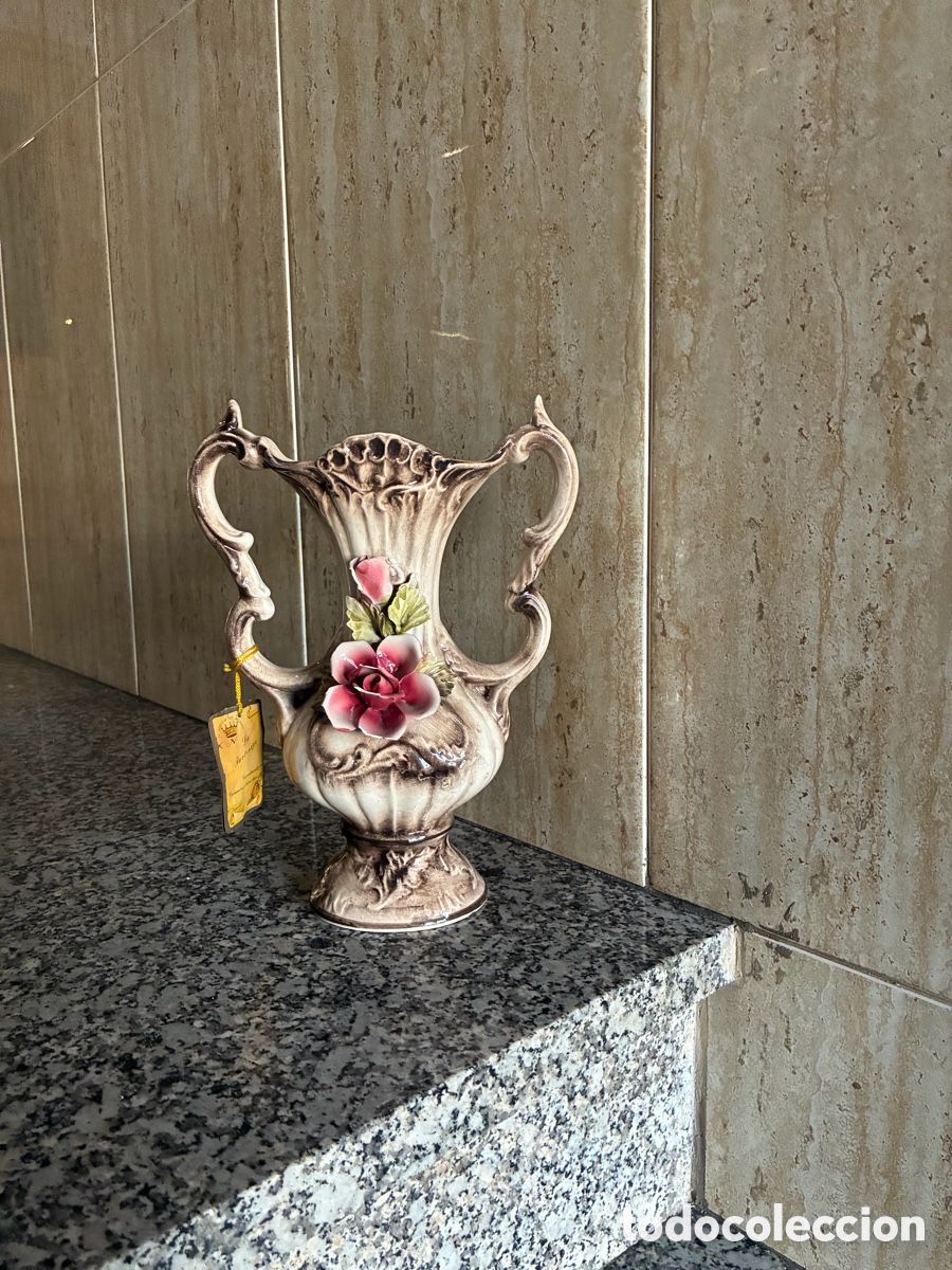 Vintage: Jarr&oacute;n Vintage Italiano Capodimonte / Bassano &ndash; Porcelana con Flor en Altorrelieve (A&ntilde;os 50/60)