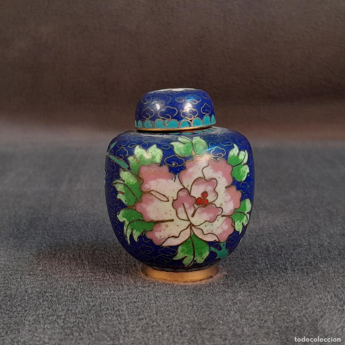 Vintage: PEQUE&Ntilde;O FRASCO DE RAP&Eacute; DE ENLACE EN ESMALTE CLOISONN&Eacute;. SIGLO XX