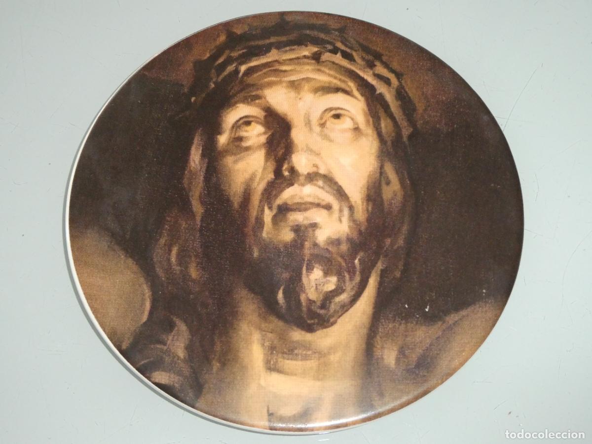 Vintage: PLATO DE CER&Aacute;MICA RELIGIOSO SEMANA SANTA M&Aacute;LAGA. ARCHICOFRAD&Iacute;A CRISTO DE LA EXPIRACI&Oacute;N. 19CM 360GR