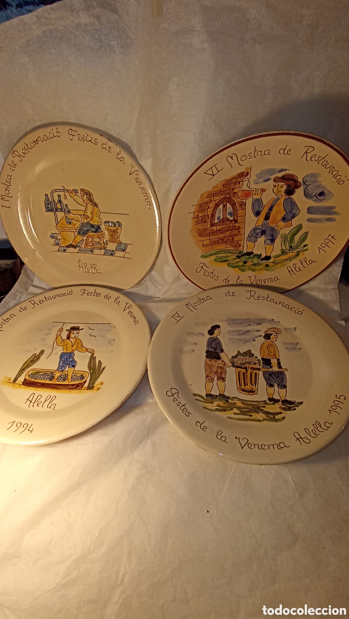 Vintage: Un lote de conjunto precioso cuatro platos artesanales de verema Alella
