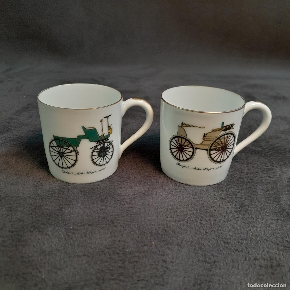Vintage: PAR DE TAZAS EN PORCELANA LIMOGES CON DECORACI&Oacute;N DE AUTOM&Oacute;VILES. SIGLO XX.
