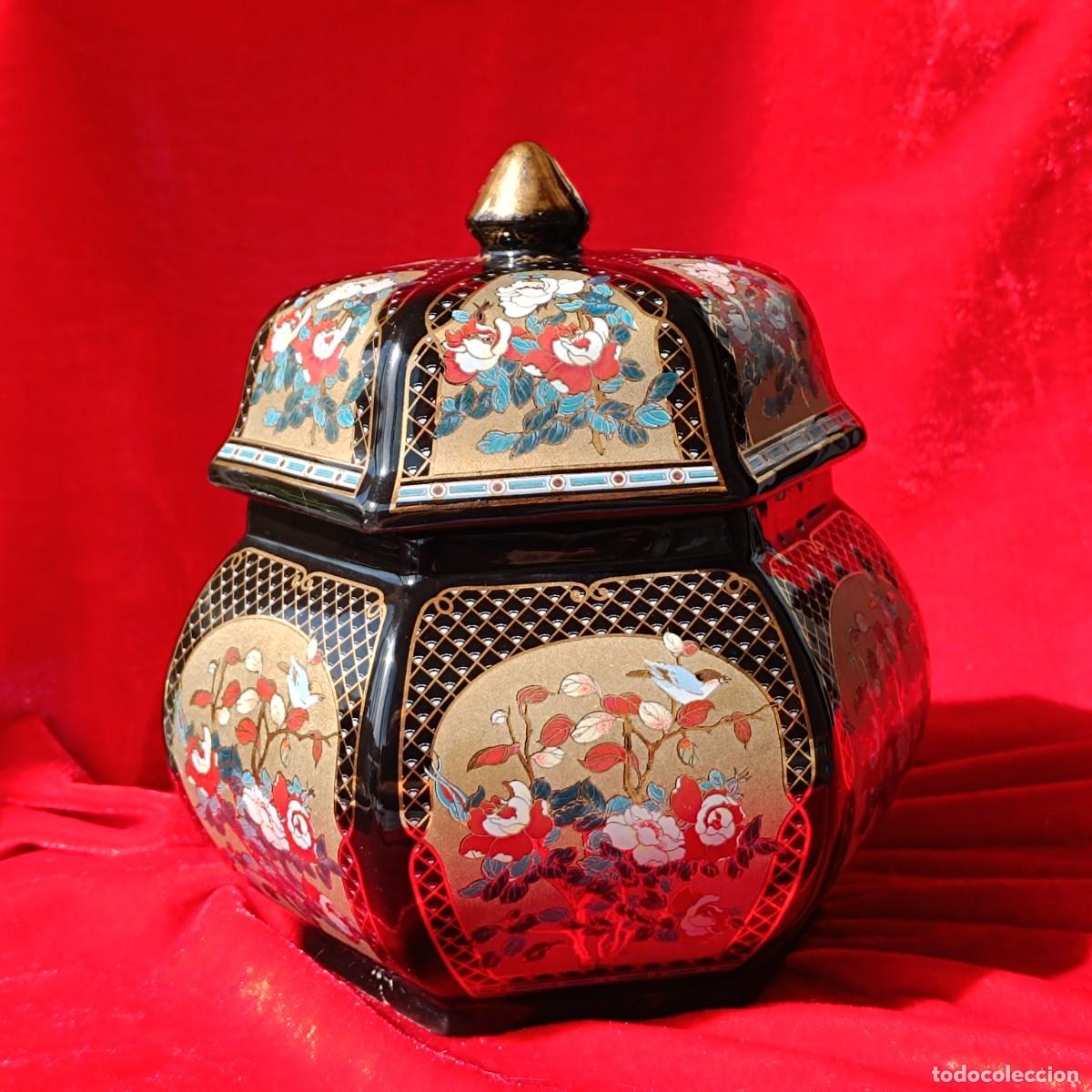 Vintage: Tarro jarr&oacute;n hexagonal cer&aacute;mica estilo Satsuma, negro y oro, 20 cm