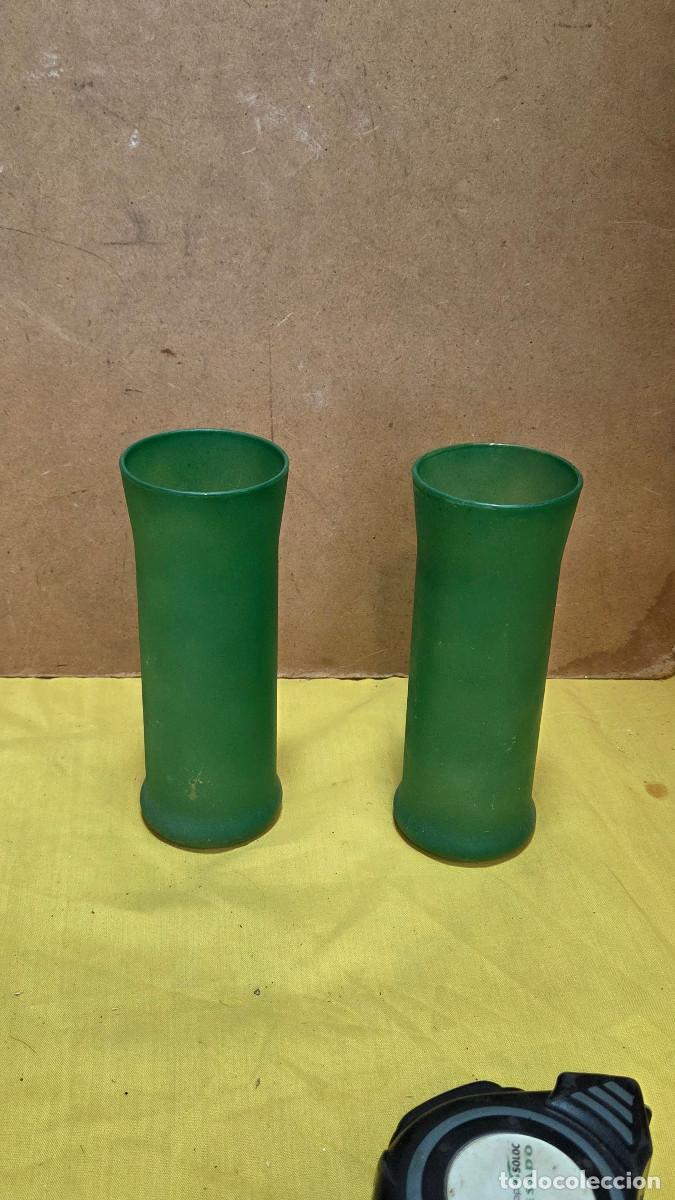Vintage: 2 vasos de cristal verde