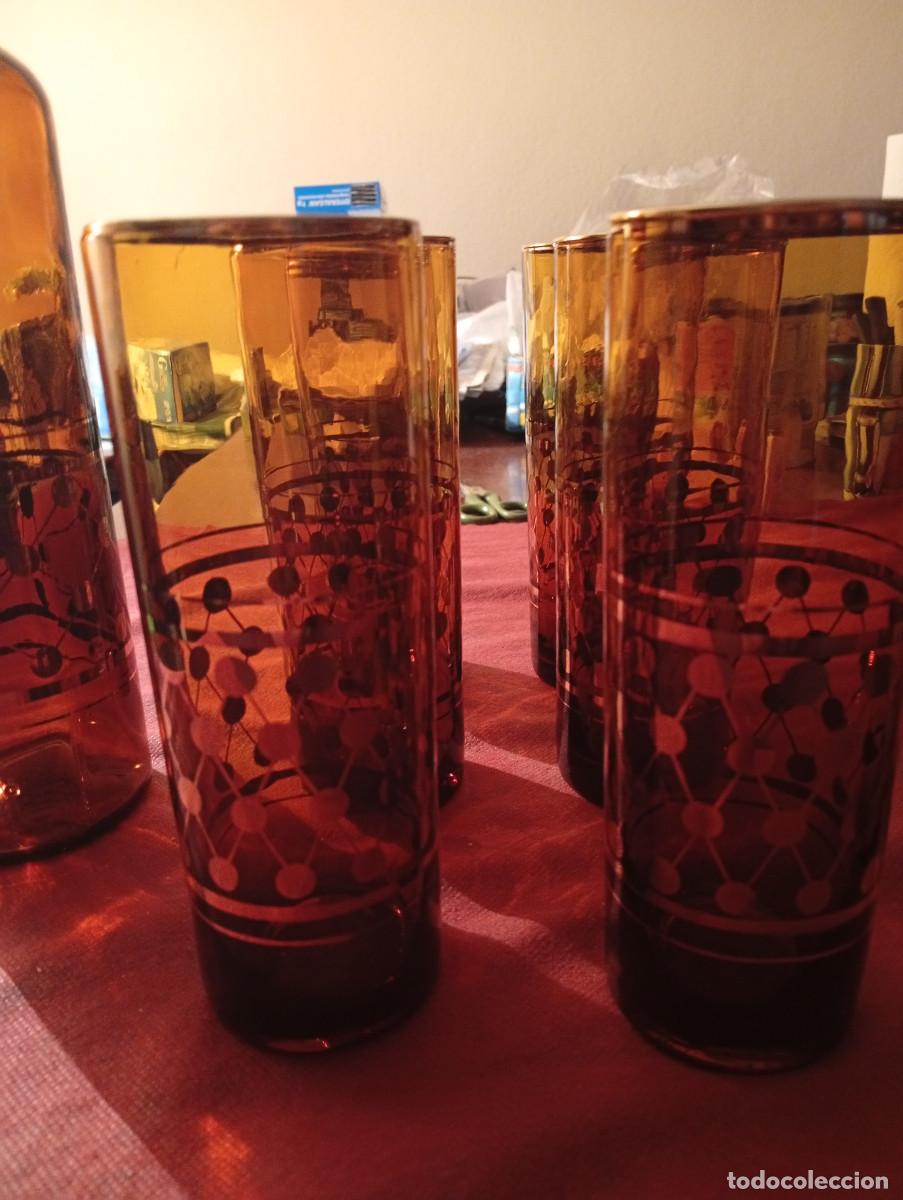 Vintage: Juego vintage botella y vasos cristal &aacute;mbar. Dise&ntilde;o at&oacute;mico a&ntilde;os 60 ,70)