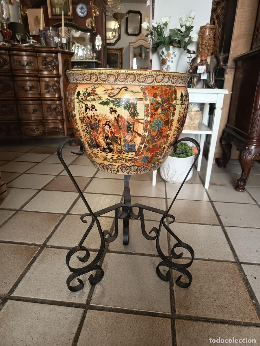 Vintage: Macetero Oriental con pie de hierro - Foto 2