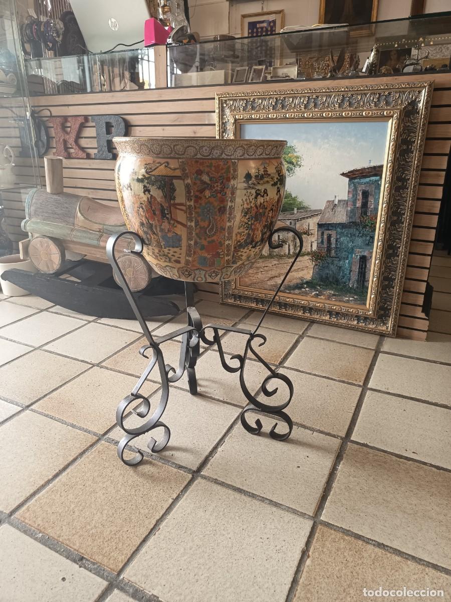 Vintage: Macetero Oriental con pie de hierro - Foto 4