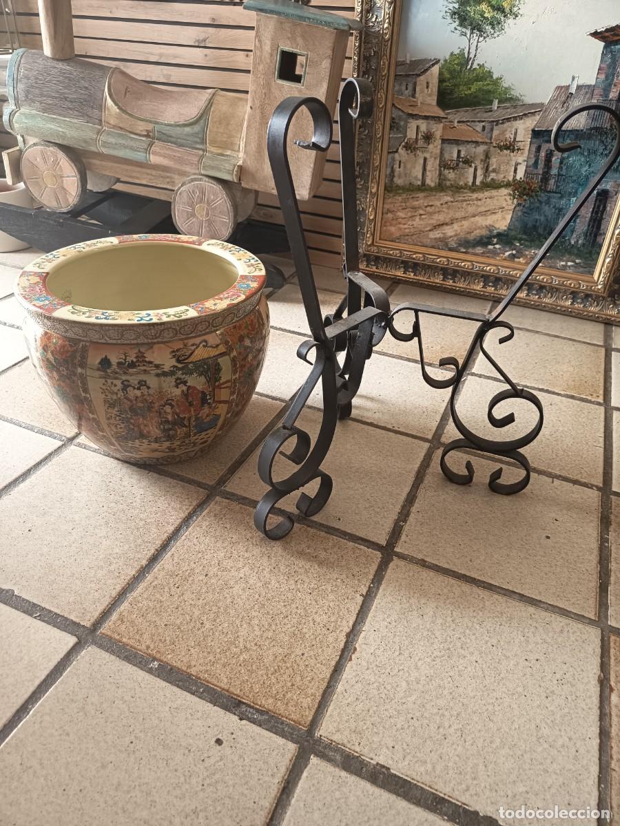 Vintage: Macetero Oriental con pie de hierro - Foto 10