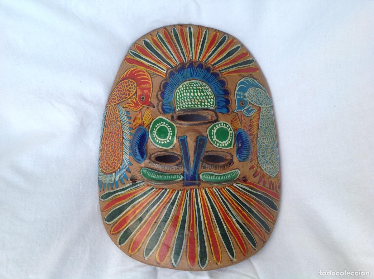 Vintage: M&aacute;scara mejicana de ceramica con decoraci&oacute;n policroma