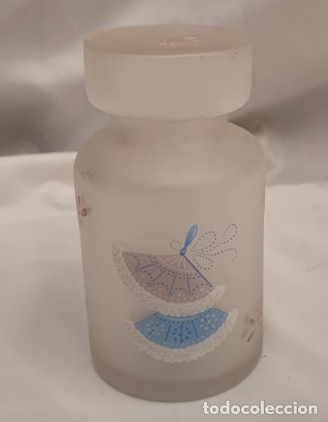 Vintage: BONITO FRASCO O BOTELLA DE CRISTAL TRASLUCIDO PINTADO, 16 X 8,5 CM