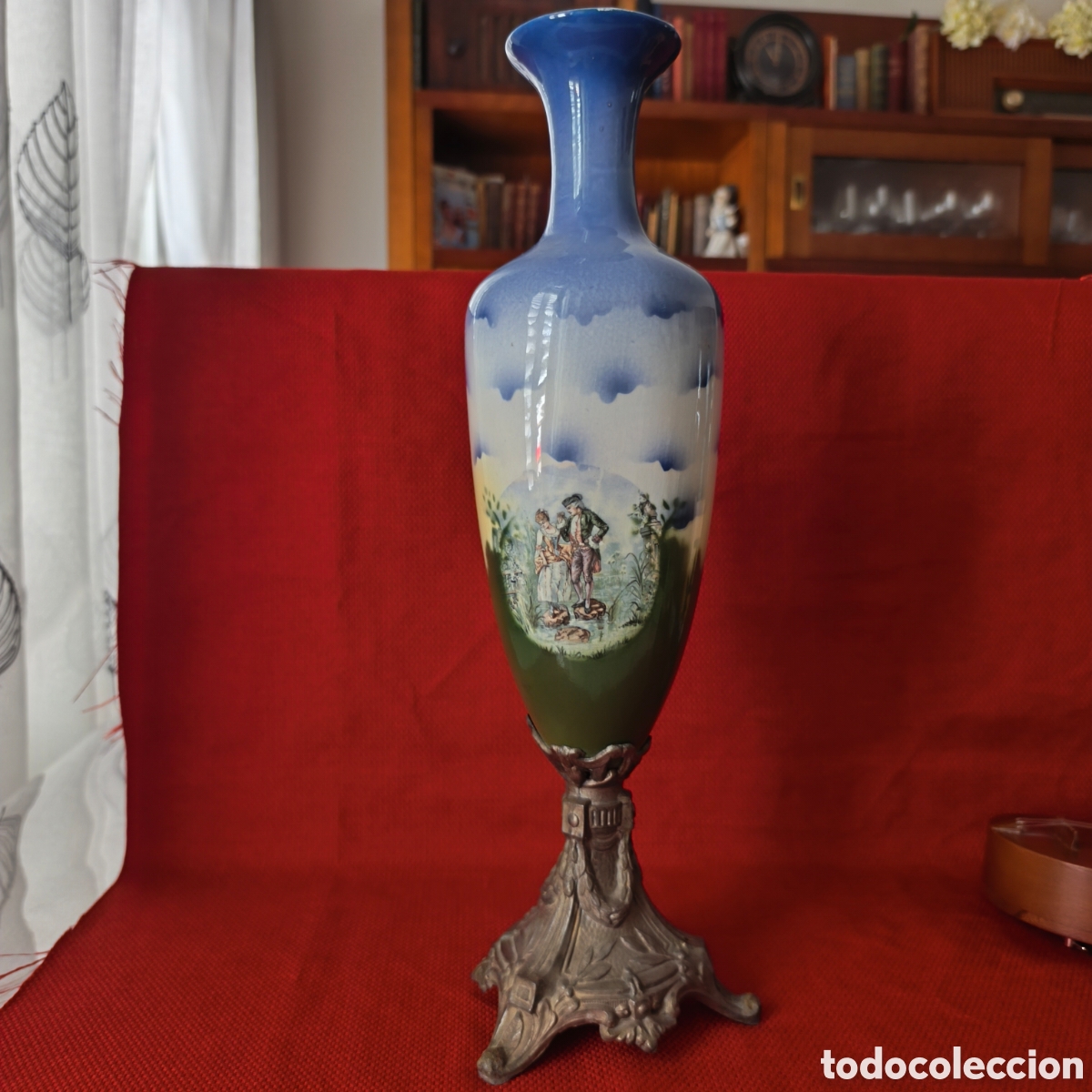 Vintage: Jarr&oacute;n - &Aacute;nfora decorativa con base met&aacute;lica antiguo