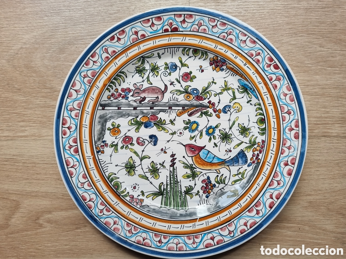 Vintage: Cer&aacute;mica portuguesa policromada. Firma y sello. S. XVII. Conimbriga. 27 cm di&aacute;metro. Precioso!