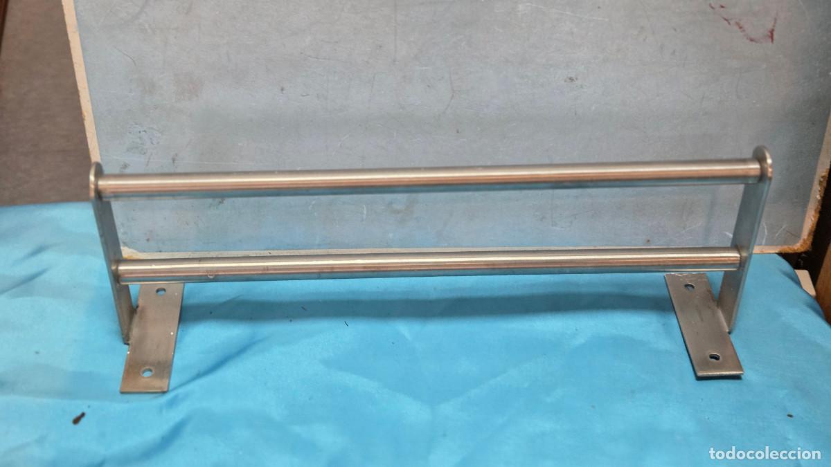 Vintage: colgador cromado de ba&ntilde;&oacute;