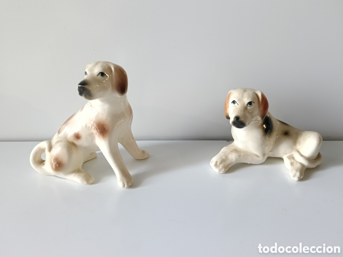 Vintage: Pareja de sabuesos moteados de porcelana esmaltada.