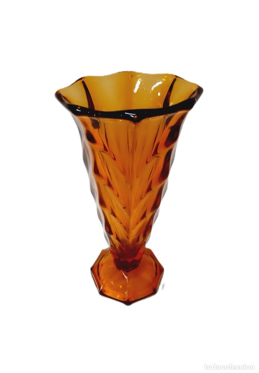 Vintage: Jarr&oacute;n vintage de vidrio prensado en color naranja &ndash; Dise&ntilde;o facetado &ndash; 16.5 cm
