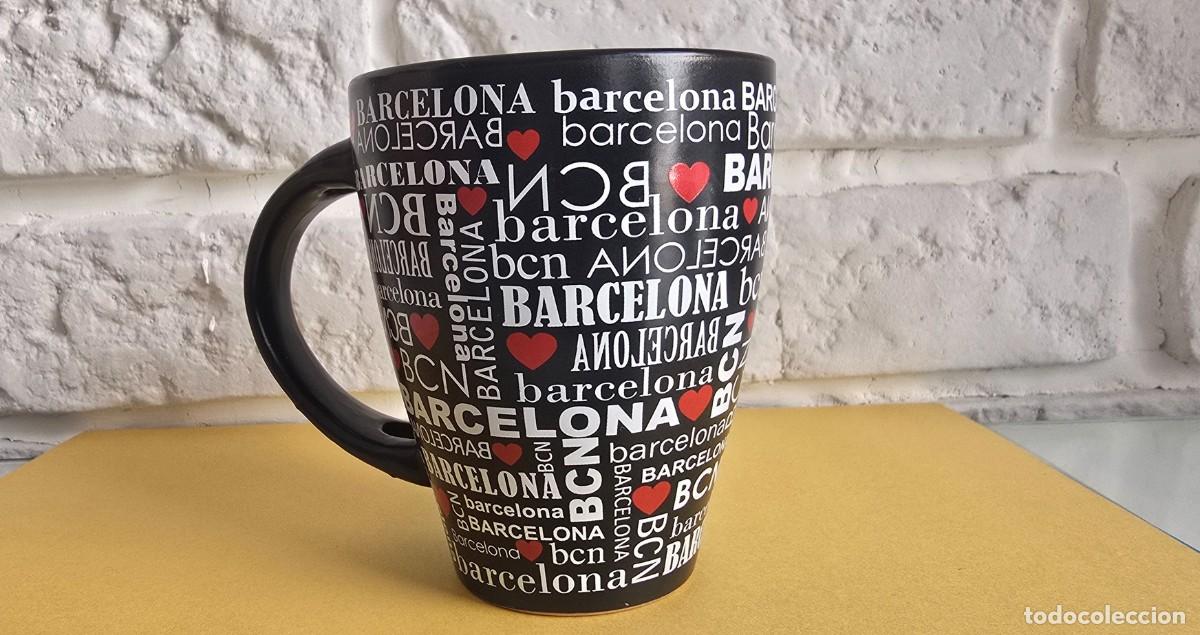 Vintage: Decoraci&oacute;n: JARRA CON ASA CON M&Uacute;LTIPLES R&Oacute;TULOS DE BARCELONA. (sin uso)