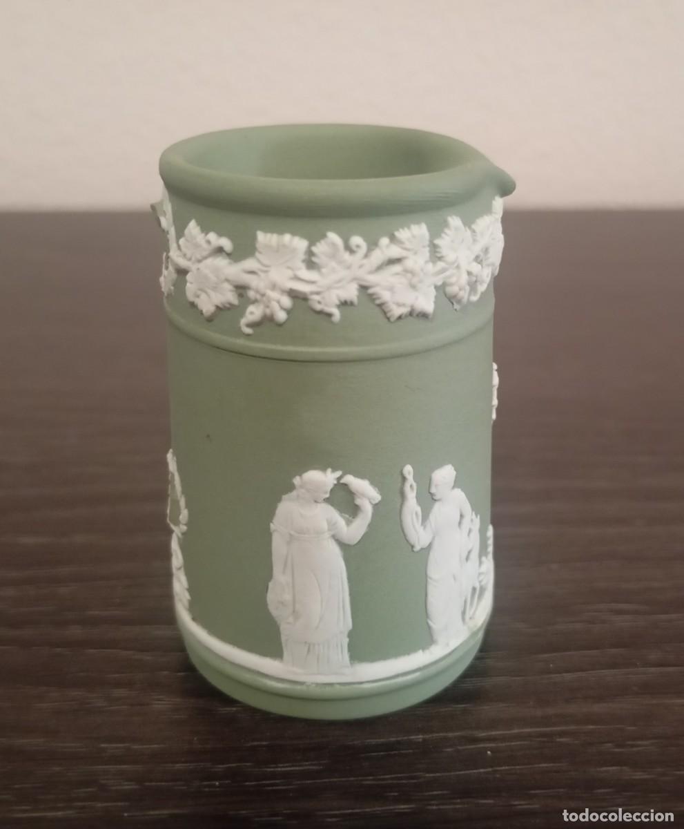 Vintage: PEQUE&Ntilde;A JARRA PARA CREMA DE CER&Aacute;MICA VERDE, WEDGWOOD JASPERWARE VINTAGE DE LOS A&Ntilde;OS 60 -70