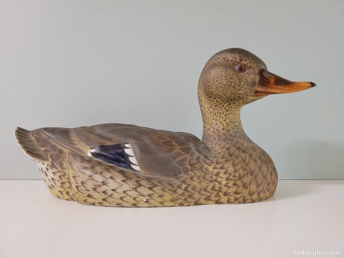 Vintage: Pato porcelana tonos marones de C Martinu, d&eacute;cada a&ntilde;os 70