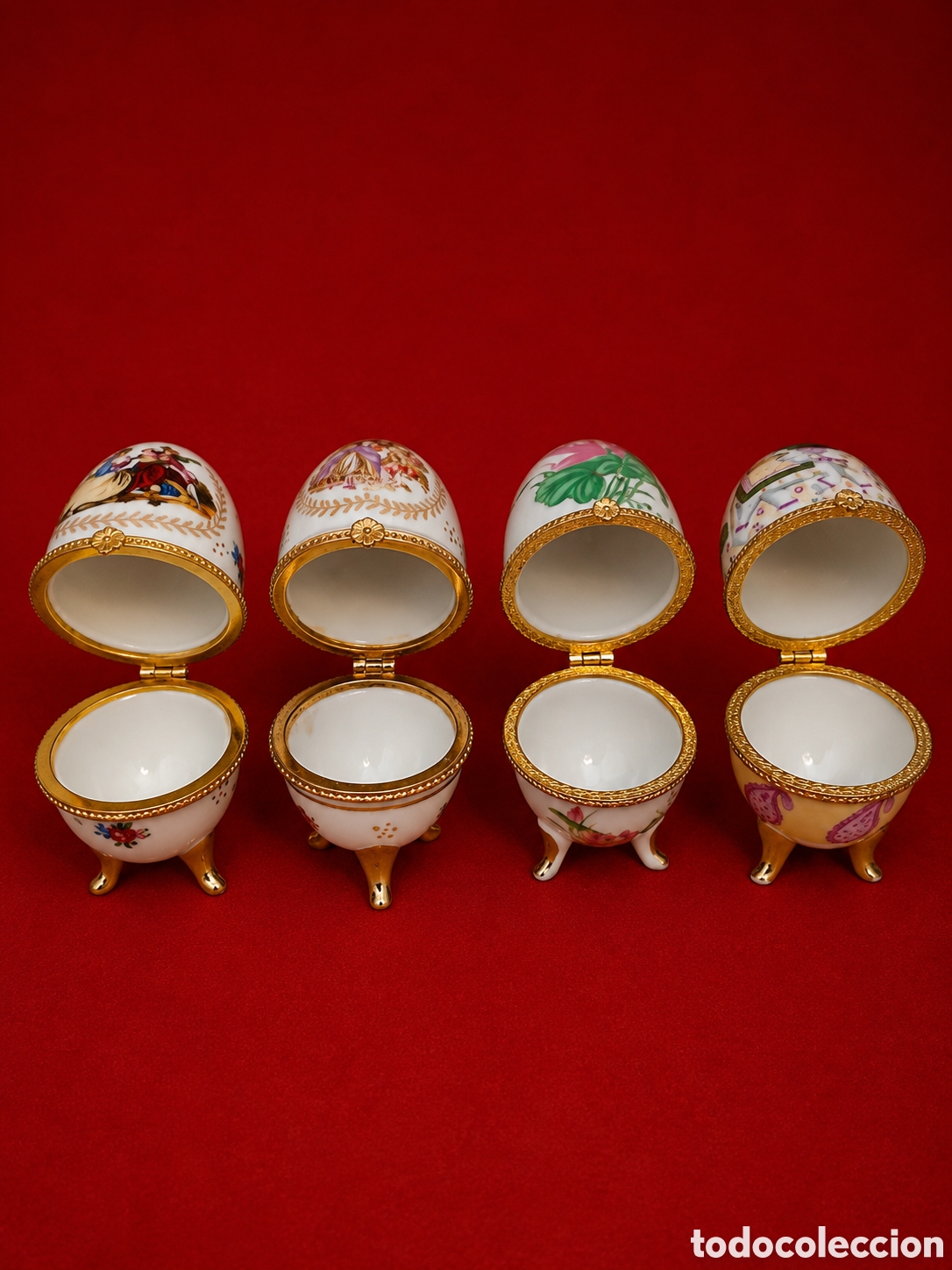 Vintage: Lote de 4 huevos joyero de porcelana con tapa abatible y patas doradas &ndash; Cajas decorativas vintage