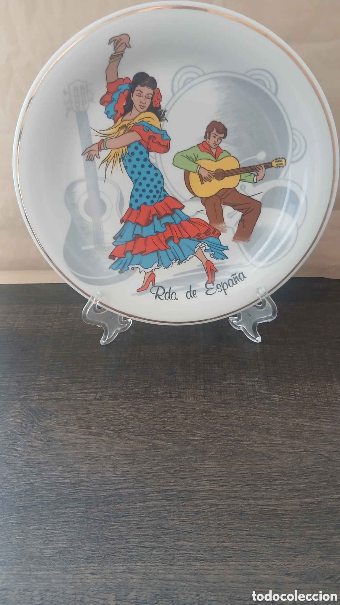 Vintage: Plato decorativo de porcelana &rdquo;Rdo. de Espa&ntilde;a&rdquo;, con escena de bailaora de flamenco y guitarrista.