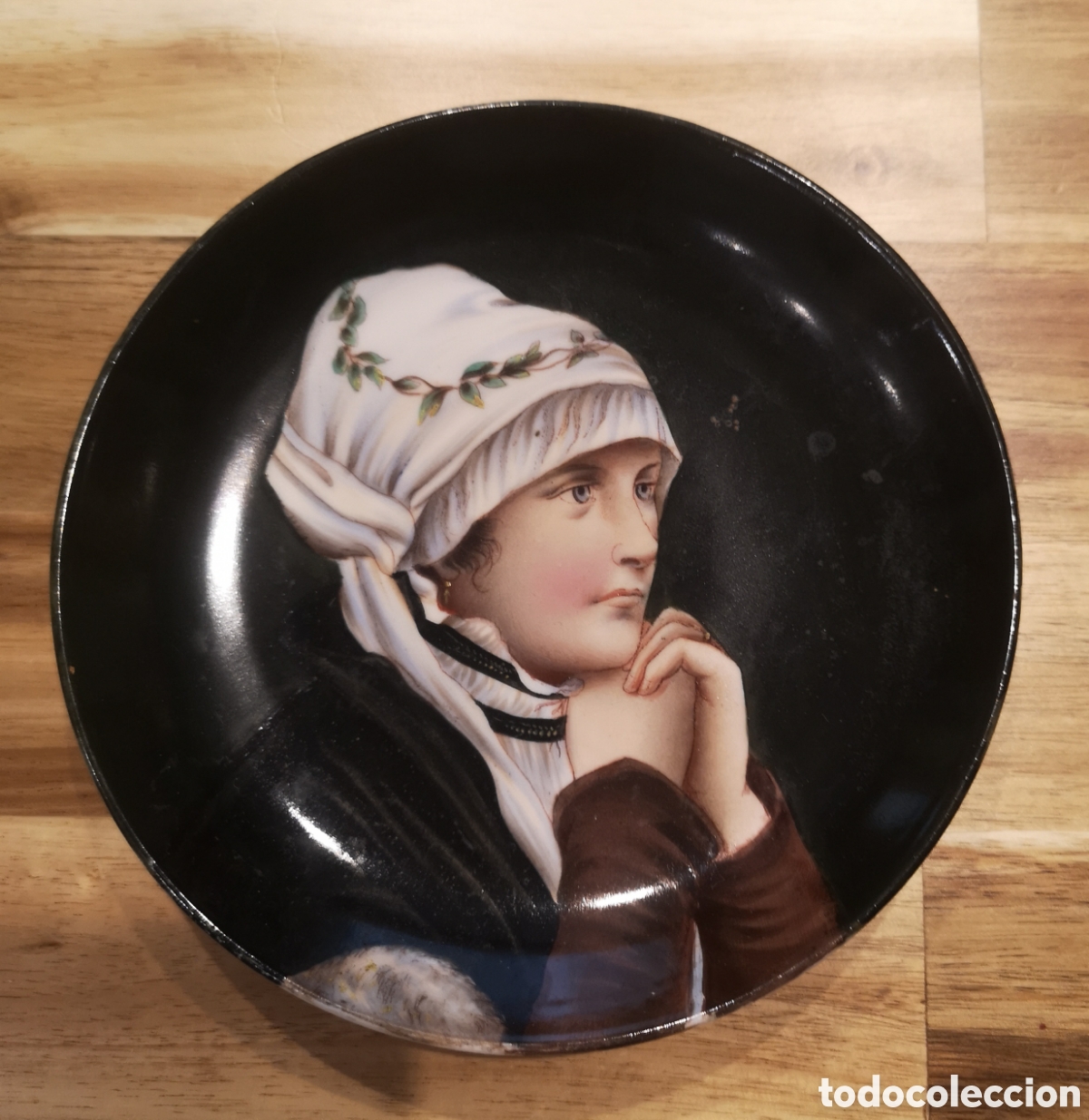 Vintage: Plato cer&aacute;mica mujer s. XIX.