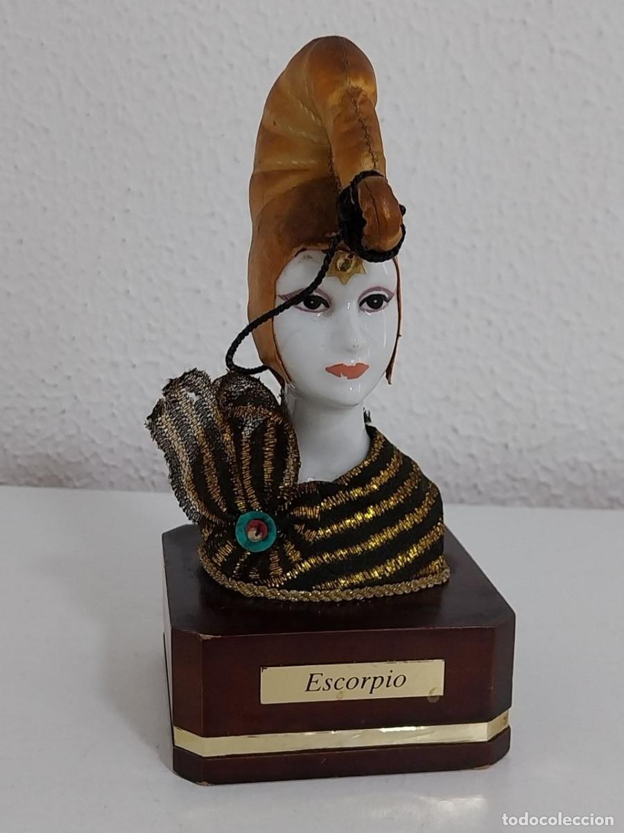 Vintage: Busto Escorpio Mu&ntilde;ecas Mar&iacute;n de Chiclana - Vintage