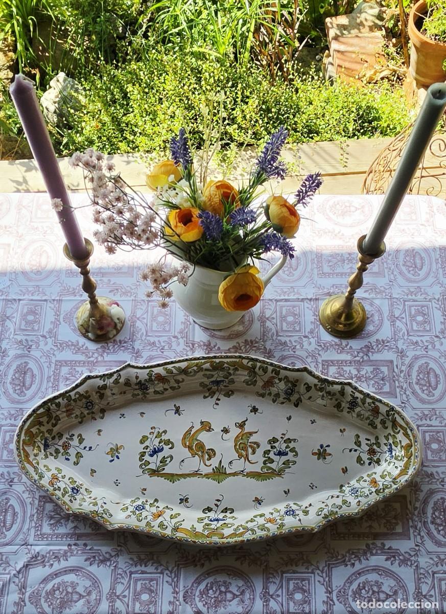 Vintage: Gran Plato o Fuente Oval de Loza Francesa Martres Tolosane modelo &rdquo;Moustiers&rdquo; 1960 58x28cm