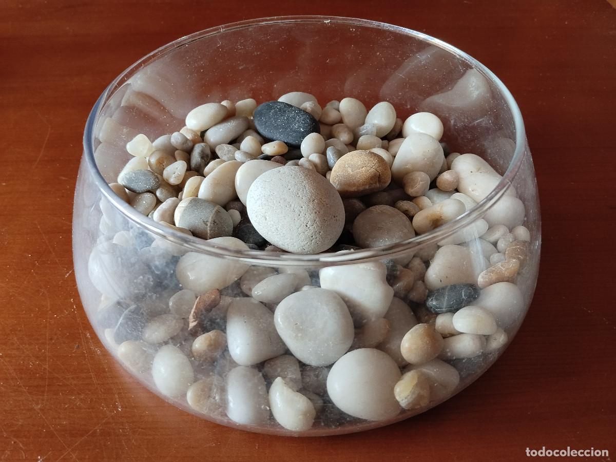 Vintage: Cuenco de cristal con piedras decorativas naturales