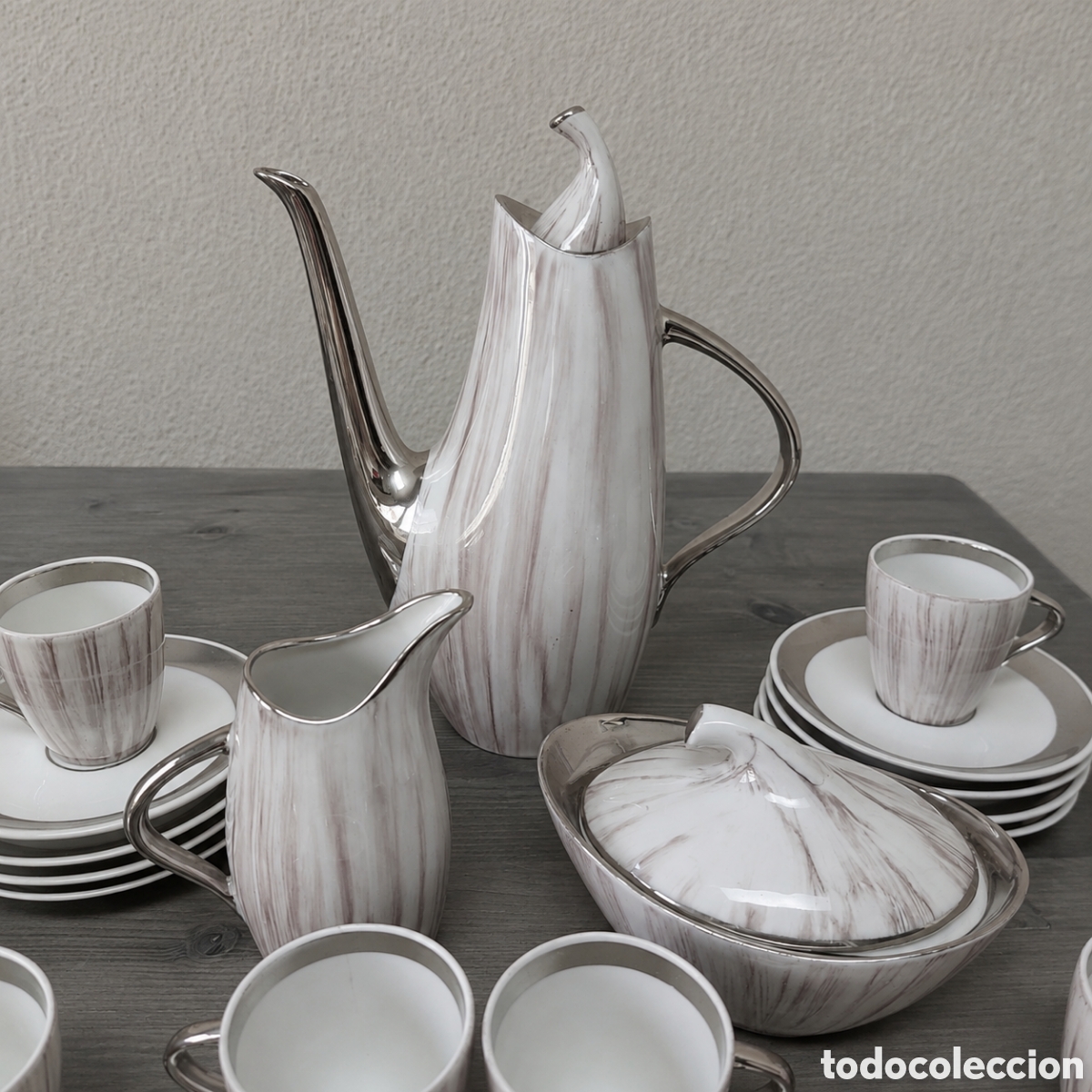 Vintage: Conjunto caf&eacute;/te vintage