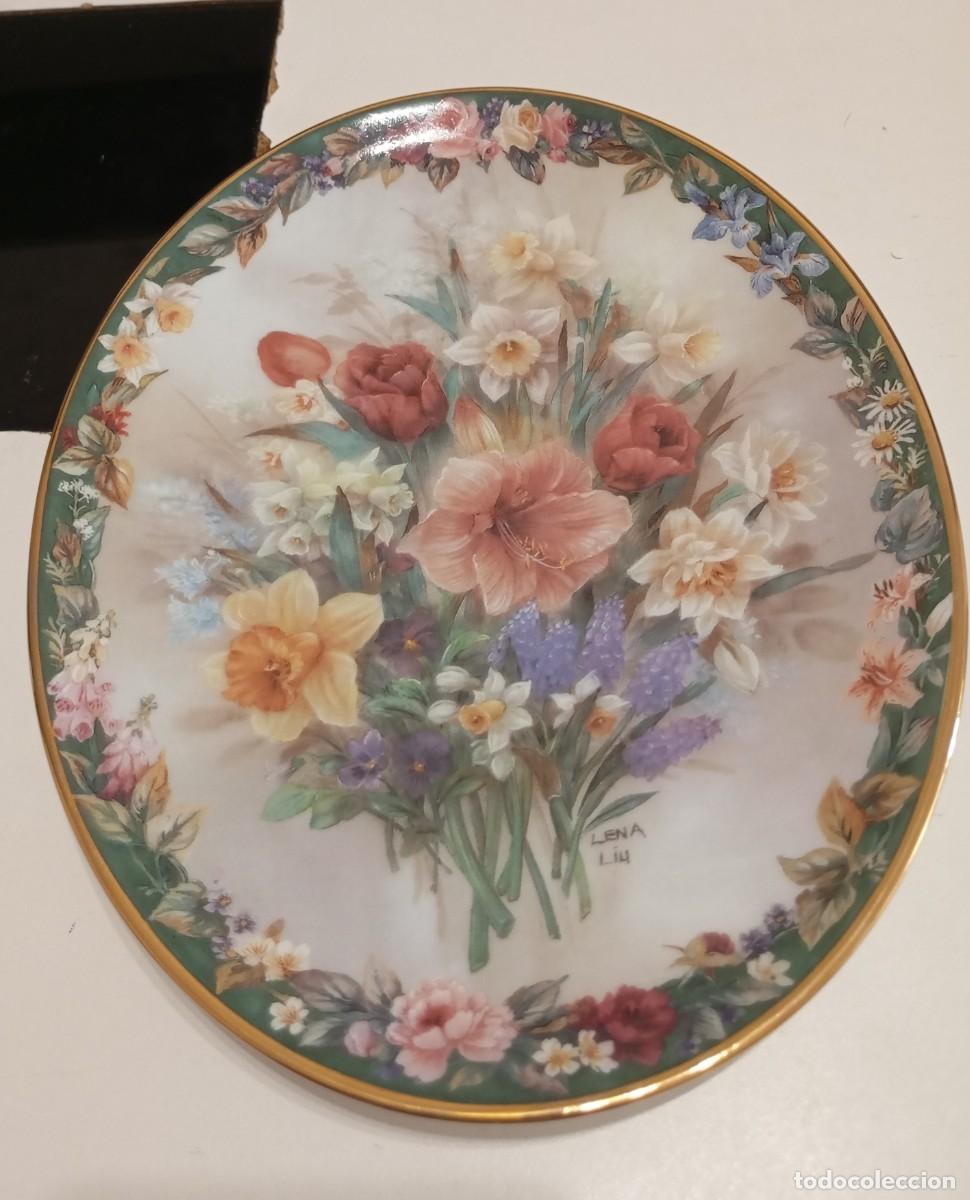 Vintage: BONITO PLATOS OVALADO DE PORCELANA DE LA SERIE FLORAL CAMEOS DE LENA LIU PRODUCIDO POR THE BRADFORD