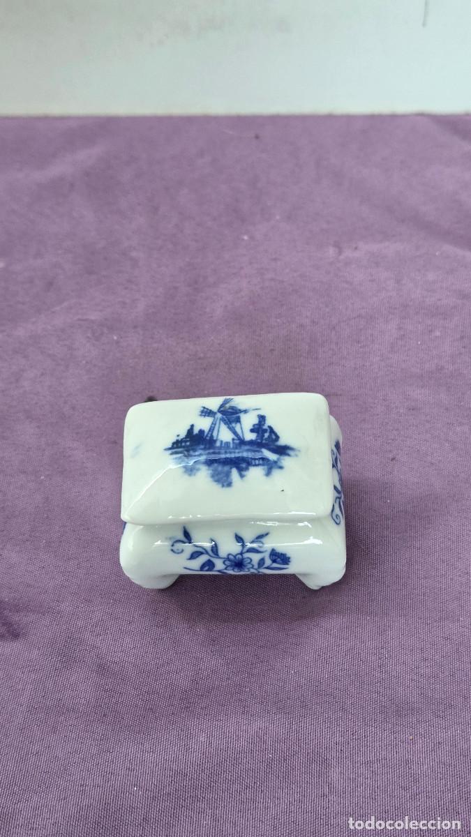 Vintage: peque&ntilde;a caja de ceramica