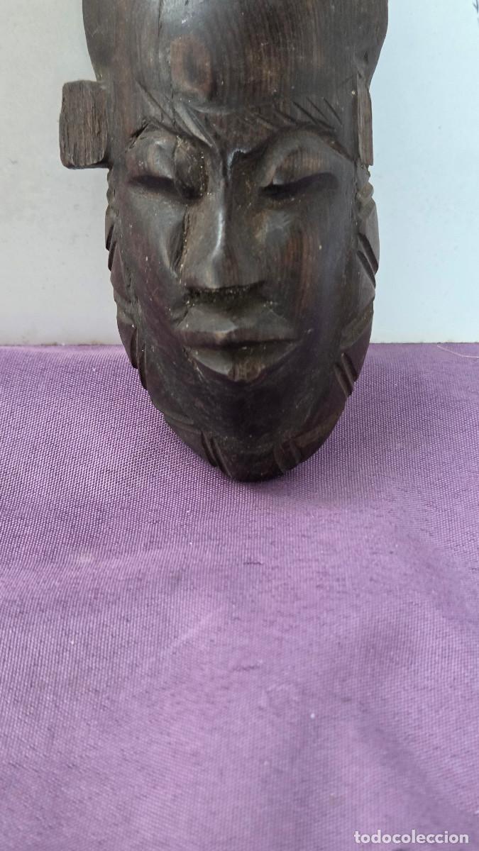 Vintage: mascara africana de madera noble