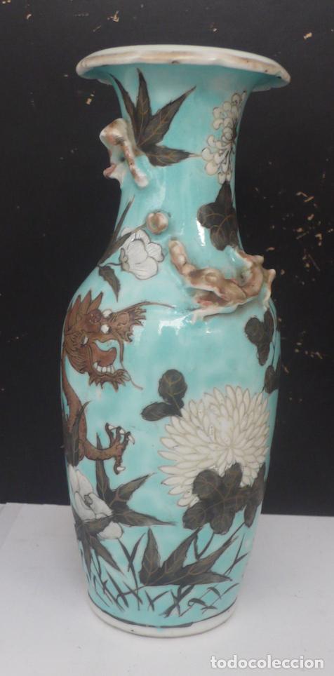 Vintage: PEQUE&Ntilde;O JARRON DE PORCELANA