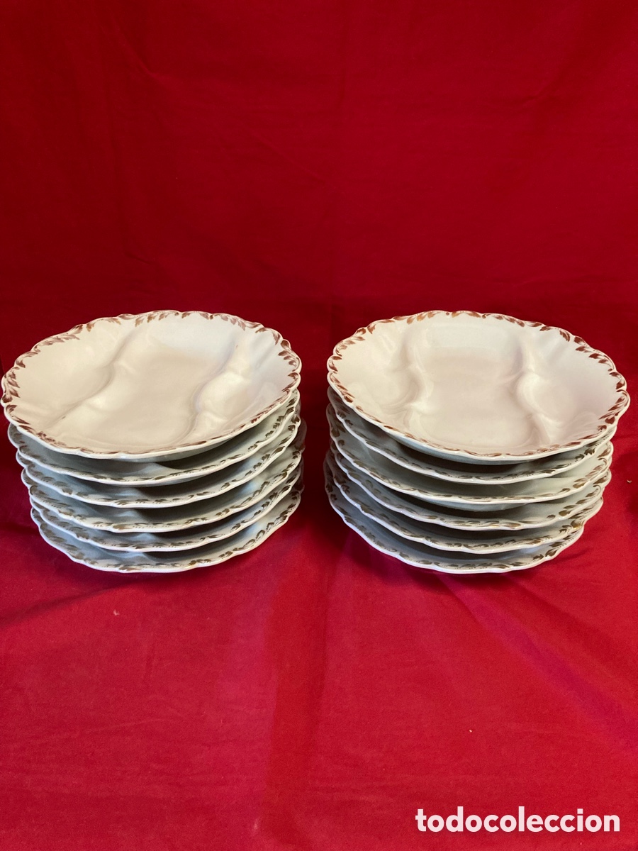 Vintage: HISPANIA - 12 PLATOS PARA ESPARRAGOS 2 PLATOS GRANDES Y 2 BANDEJAS DE PORCELANA EN FILIGRANA DE ORO.