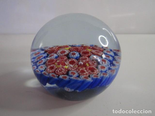 Vintage: PRECIOSA PISAPAPELES CRISTAL MURANO TECNICA MILLEFIORI 7 CM- LIGERO TOQUE