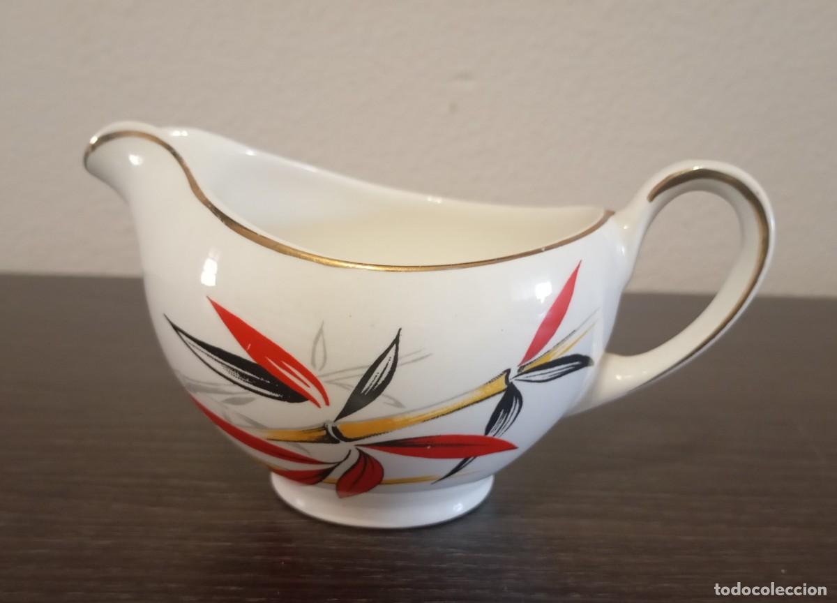 Vintage: BONITA JARRA DE LECHE DE PORCELANA BLANCA DE ALFRED MEAKIN PATRON BAMBOO, VINTAGE DE LOS A&Ntilde;OS 50
