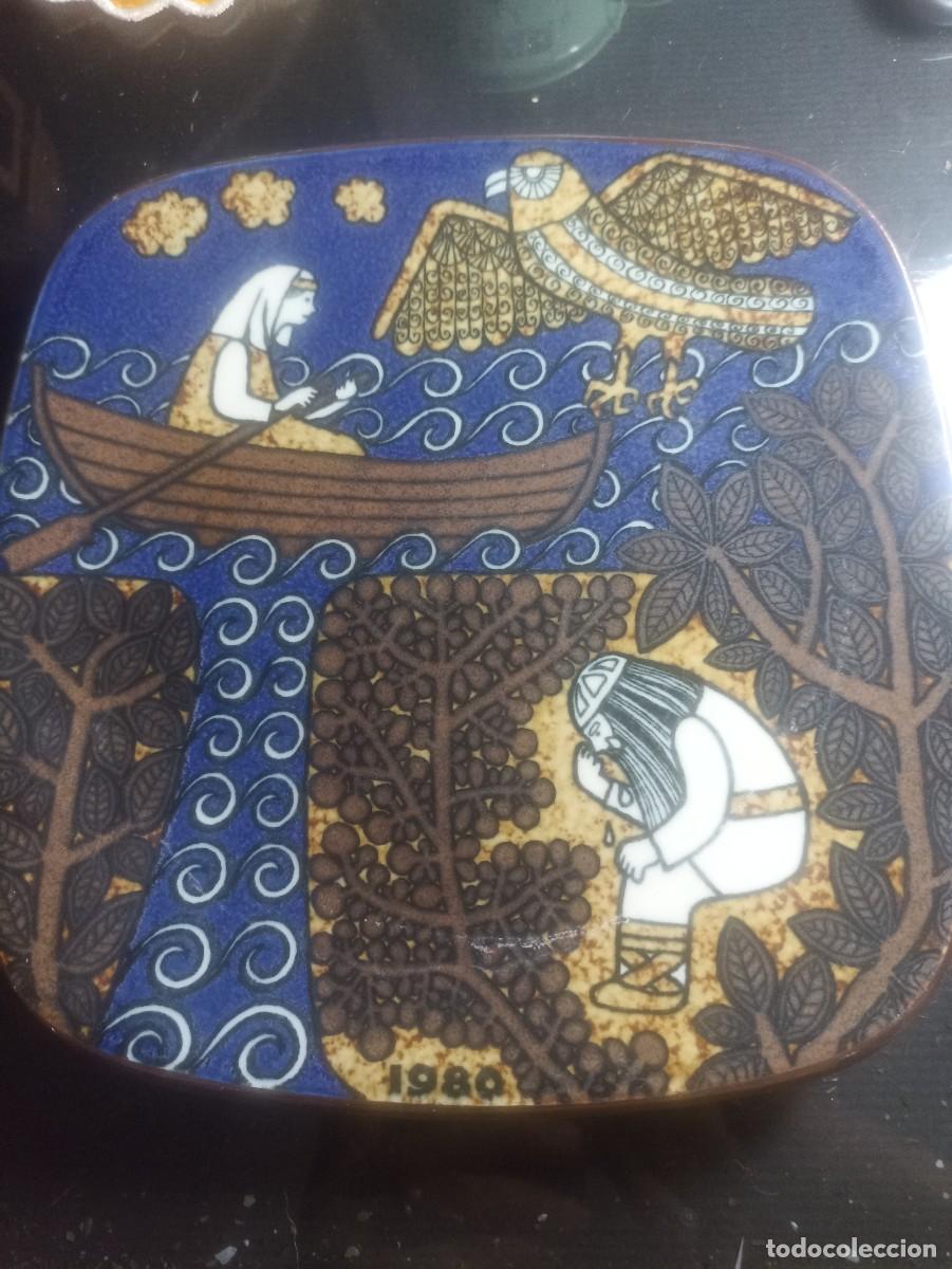 Vintage: Placa de pared. 1980. Colecci&oacute;n de Arabia. Finlandia. Raija Vosikkinen.