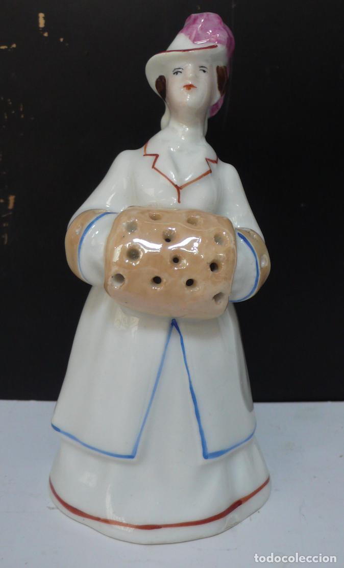 Vintage: FIGURA DE MUJER PORCELANA