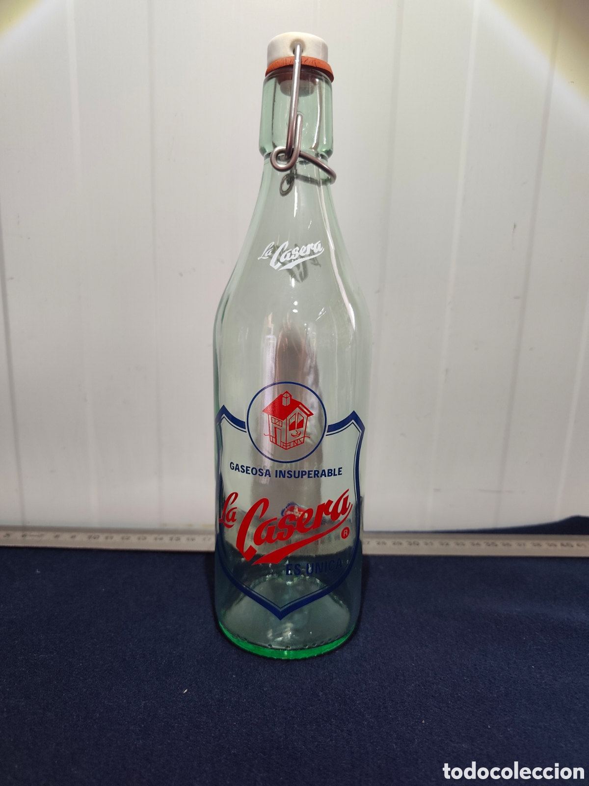 Vintage: Botella Vintage de Gaseosa La Casera - 0,5 Litros con Cierre de Porcelana