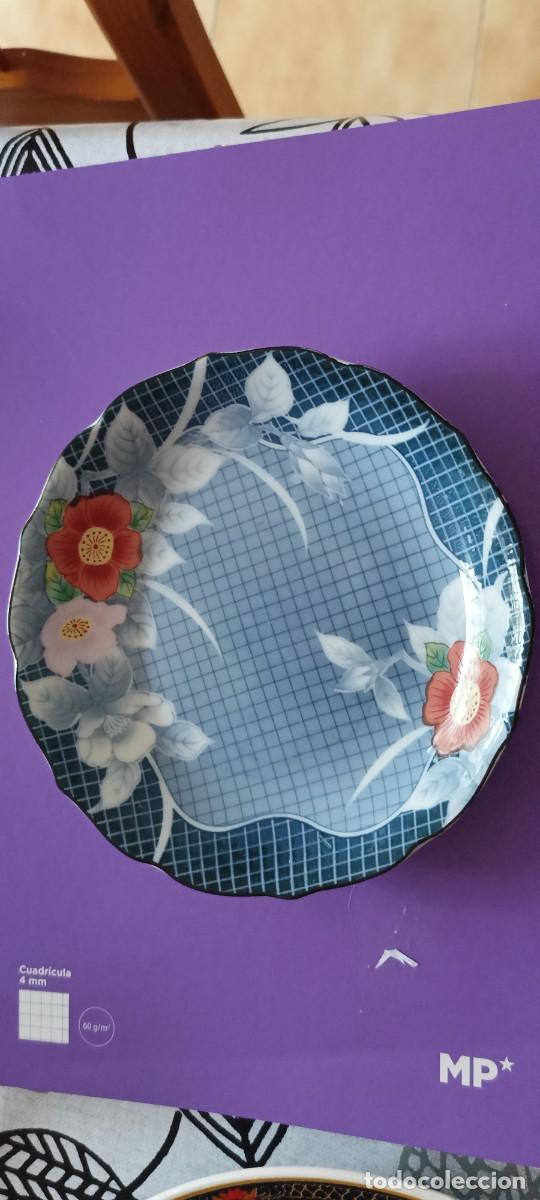 Vintage: Plato. Japones color azul